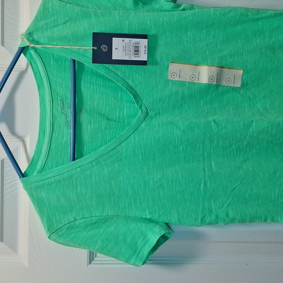 Universal Thread Green T Shirt - Picture 5 of 7